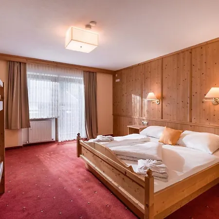 Bed and breakfast Restaurant Sidan Schwendau