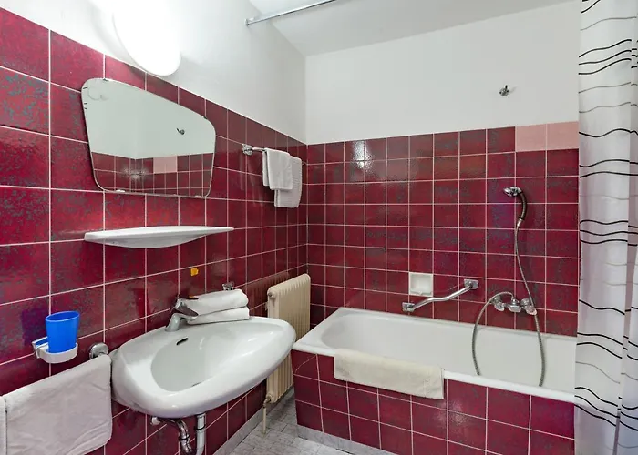 Restaurant Sidan فندق مبيت وإفطار شفينداو