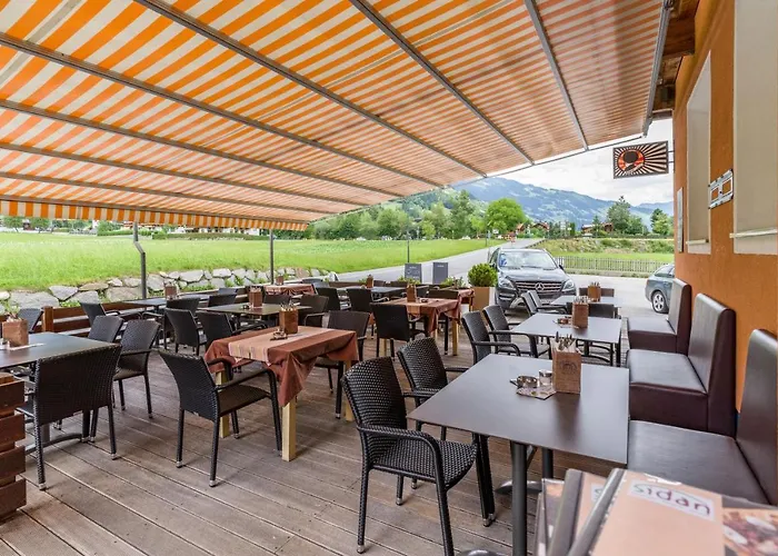 Restaurant Sidan فندق مبيت وإفطار 3*