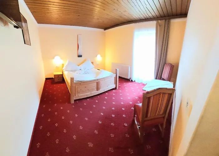 Restaurant Sidan فندق مبيت وإفطار شفينداو